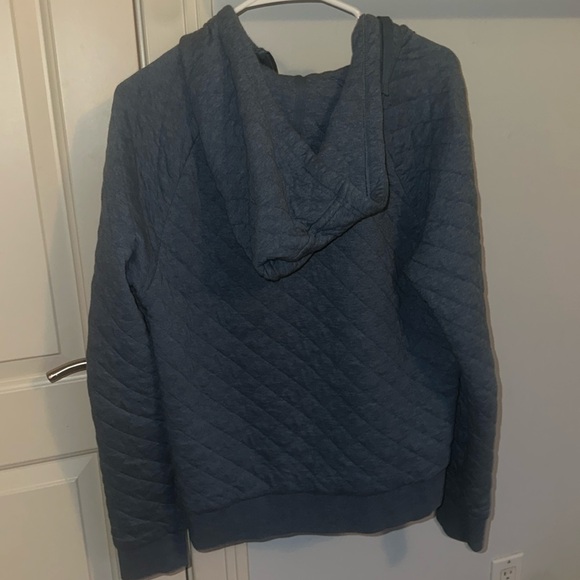 Patagonia quilted navy zip up, women’s medium - Picture 2 of 2